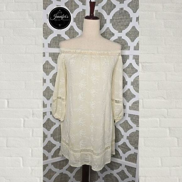 Astr Cream Off The Shoulder Floral Embroidered Ladder Trim Dress Size XS - Picture 2 of 13